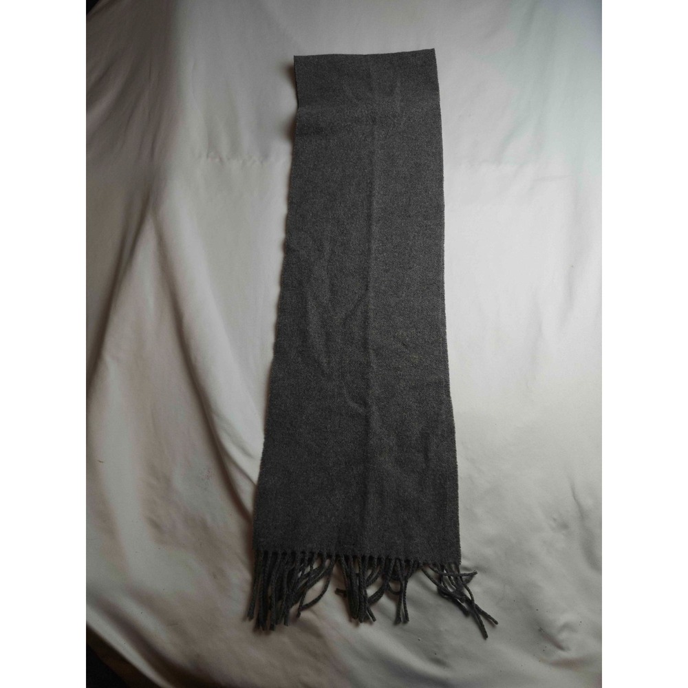 GAP Scarf Unisex One Size Gray Knit Lambswool Made in Italy Winter Fringe Warm